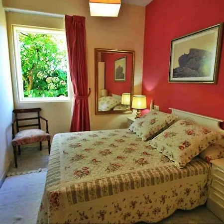 Casa Emilia Holiday home *